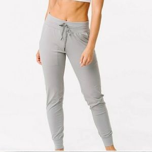 Zyia Ascend Joggers - Heather Gray - Size M